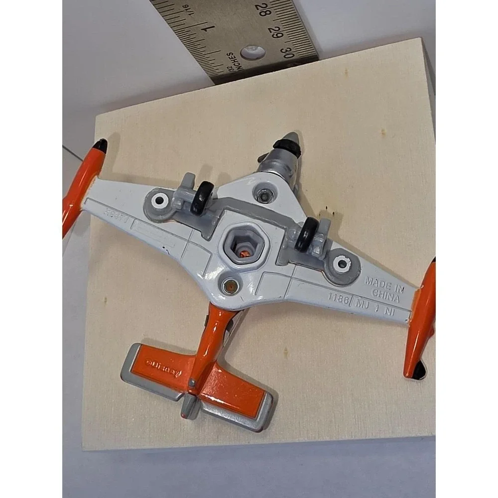 Mattel Disney Planes Supercharged Dusty Crophopper die-cast plane
